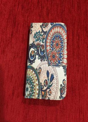 Чехол на телефон