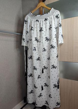 Длинное платье от zara. платье с открытыми плечами.1 фото