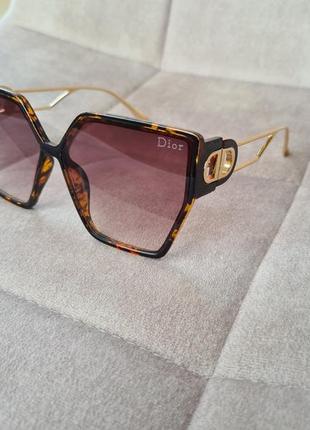 Солнцезащитные очки женские dior2 фото