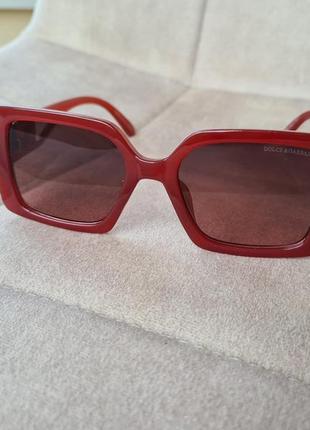 Сонцезахисні окуляри жіночі dg3 фото