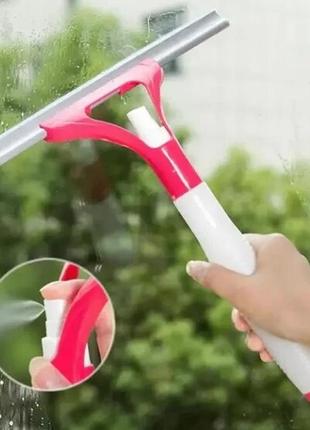 Савок с распылителем для стекла.
