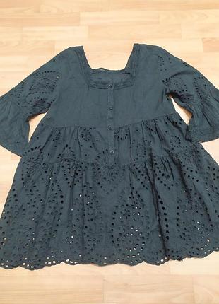 Блуза выбитая италия