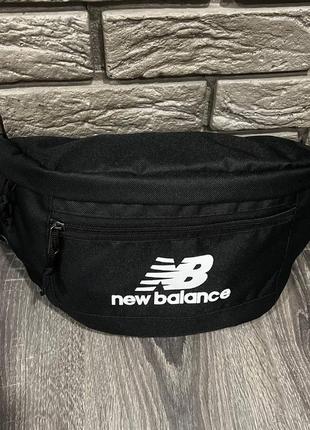 Поясная сумка бананка new balance