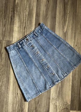 Оригінальна джинсова спідничка від levi’s на ґудзиках2 фото