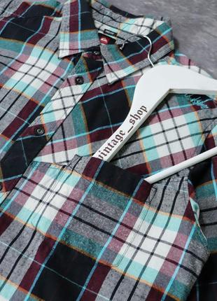 Винтажная фланелевая клетчатая рубашка от скейт бренда quiksilver. american vintage y2k carhartt billabong полосатая овершот3 фото