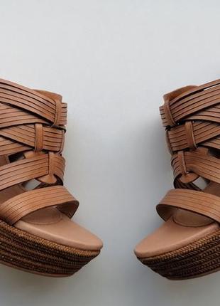 Шикарні босоніжки ugg, розмір 373 фото