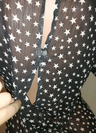 Блуза із зірками красивою спинкою3 фото