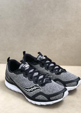 Кросівки м/ж 40 40.5 оригінальні saucony liteform feel4 фото