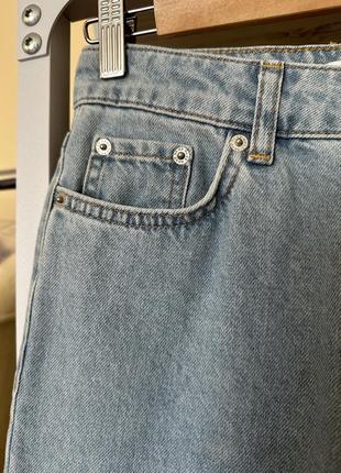 Уровни прямые джинсы высокая посадка с разрезом голубые na-kd5 фото