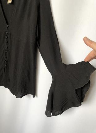 Boohoo нова чорна блуза топ з віскози з розширеними рукавами вільний крій7 фото