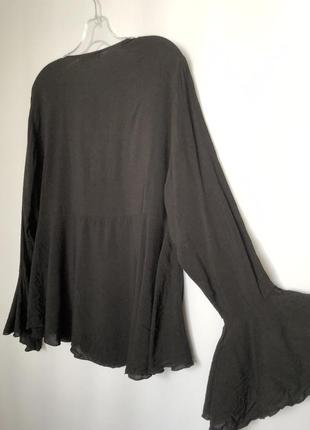Boohoo нова чорна блуза топ з віскози з розширеними рукавами вільний крій8 фото