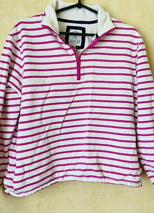 Гарна кофта, в смужку, по бокам затяжки.