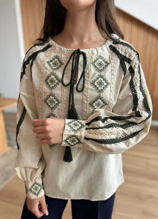 Национальная вышиванка женская вышитая рубашка блуза с украинским орнаментом1 фото
