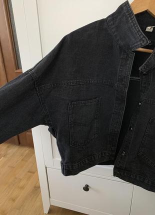 Черная джинсовая курточка4 фото