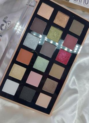 Merci glamour natural pallet