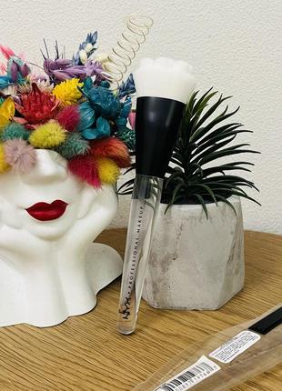 Оригінал пензель для праймера nyx professional makeup high glass brush