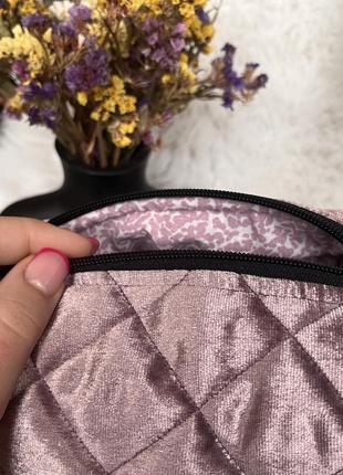 Трендовая бархатная косметичка ручной работы