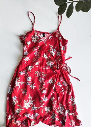 Натуральна сукня квітковий принт плаття сарафан на тонких бретелях на запах,1 фото