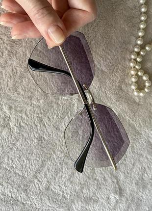Градиентные солнцезащитные очки-авиаторы без оправы uv4007 фото