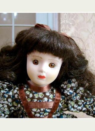 Фарфоровая кукла винтаж