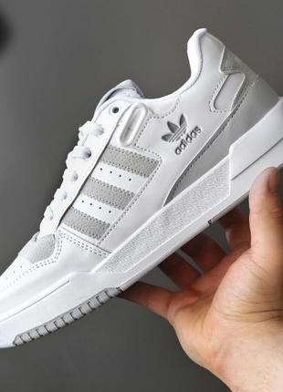Мужские замшевые, белые с серым, стильные кроссовки adidas. от 40 до 44 гг. 5012 кк демисезонные3 фото