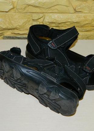 Босоніжки сандалі дитячі чорні на липучках розмір 30.2 фото