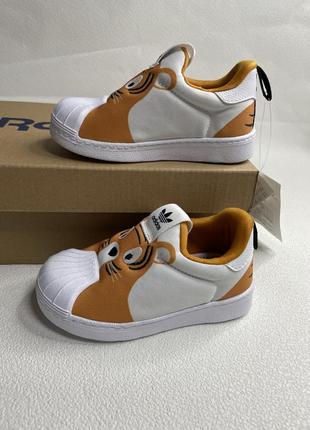Кросівки фірмові дитячі adidas
