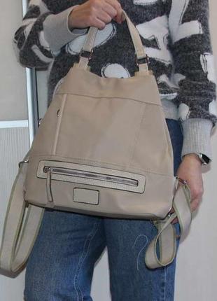 Зручний, стильний та оригінальний рюкзак – сумка6 фото