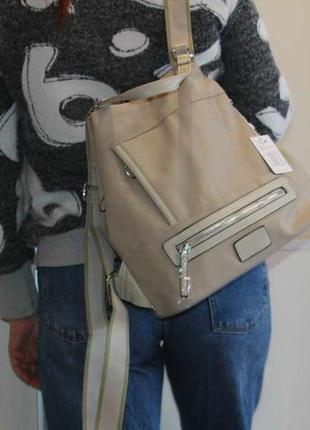 Зручний, стильний та оригінальний рюкзак – сумка7 фото