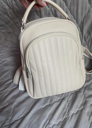 Стильний, якісний світлий рюкзак жіночий6 фото