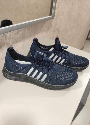 Кросівки чоловічі, сітка, перфорація