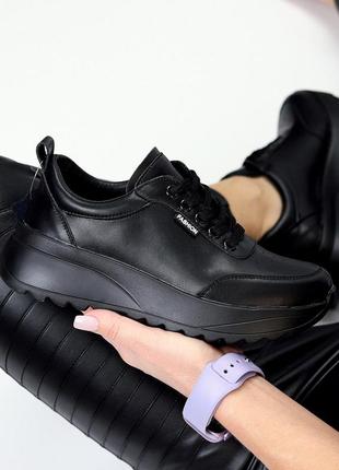 Легкие девчачье кожаные кроссовки, черный цвет на шнурках, повседневный вариант 36,37,39,40,41,3810 фото