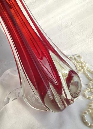 Зимова вишня!🍒 чехія гутна лита вінтаж медуза товстостінна декоративна для квітів гранатове скло радянська важка ваза для цветов8 фото