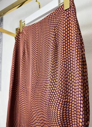 Удлиненная юбка в горошек с разрезом stradivarius1 фото