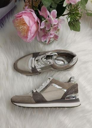 Кроссовки  м.к.❤️