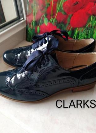 Крутые лоферы туфли натуральная лакированная кожа бренда clarks Meur 34