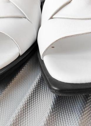 Босоніжки шкіра натуральна білі зручні жіночі туфлі 38 39 розмір7 фото