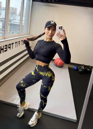 Спортивные женские леггинсы marble tie-dye с эффектом push up бесшовные черные с желтым для фитнеса и йоги3 фото