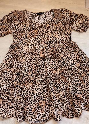 Актуальне плаття міні, сукня в леопардовий принт, вільне, тильне2 фото