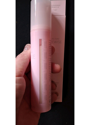 Поживна сироватка c+e timewise mary kay 

44 мл2 фото