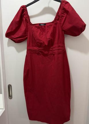Крутое красное стрейч платье с эффектным бюстом5 фото