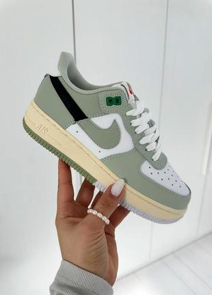 Стильные женские кроссовки nike air force 1 low green white black зелёные1 фото