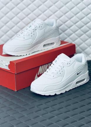 Кросівки жіночі nike air max 90 all white кросовки найк 90 белые5 фото