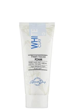 Пенка для умывания лица с белой глиной grace day white clay fresh facial foam2 фото