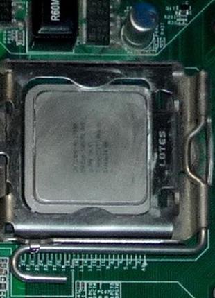 Процесор intel core 2 duo e7300.