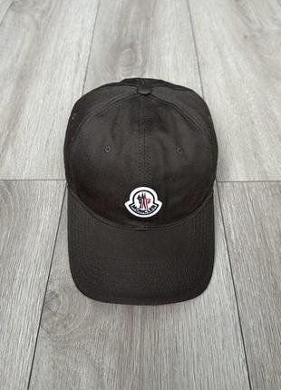 Кепка moncler