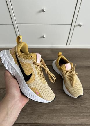 Кроссовки женские nike women's react infinity 3, оригинал 37,5р