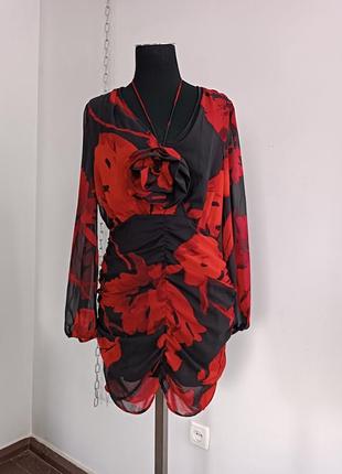 Платье с аппликацией розы черно-красное с присбоками шифоновое h&m ,s,165/84 cm