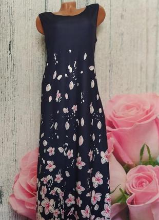 Трикотажное платье с цветами3 фото