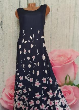 Трикотажное платье с цветами5 фото